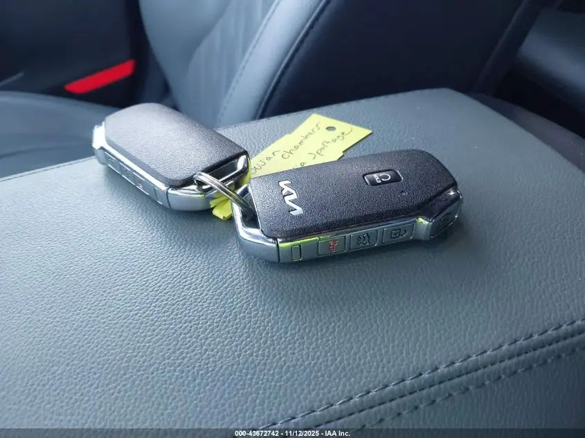 2023 KIA SPORTAGE X-PRO