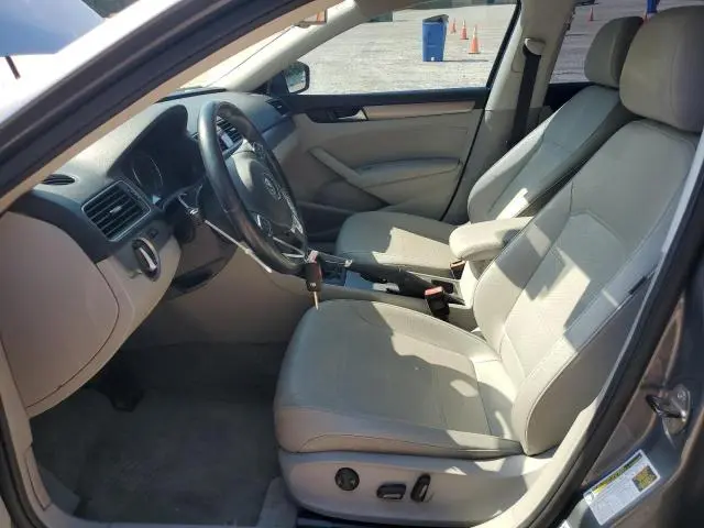 2014 VOLKSWAGEN PASSAT SE  