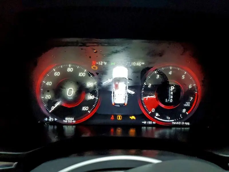 2021 VOLVO XC60 T5 MOMENTUM  