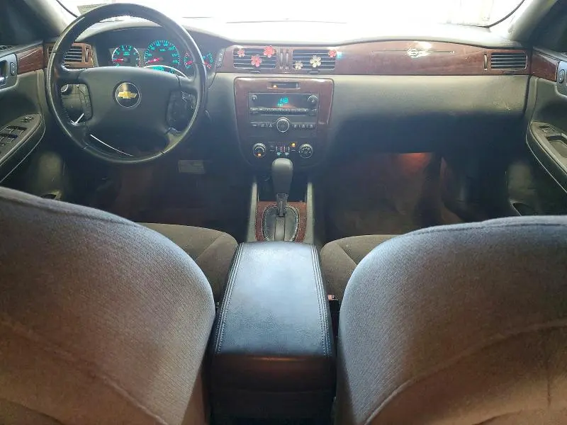 2010 CHEVROLET IMPALA LT  