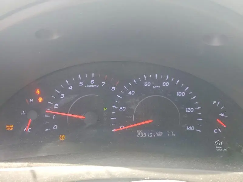 2010 TOYOTA CAMRY BASE  