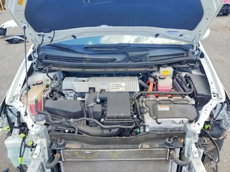 2015 TOYOTA PRIUS ONE  