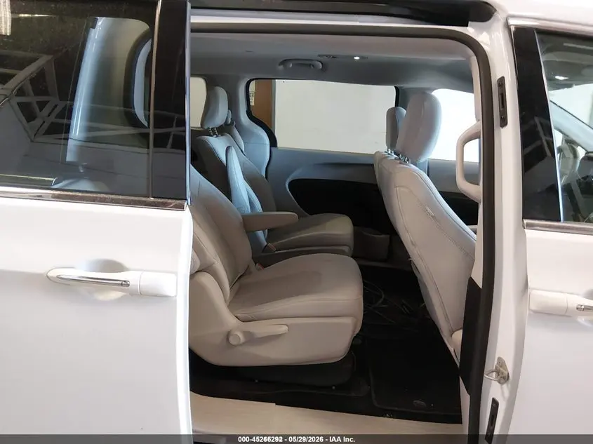 2018 CHRYSLER PACIFICA HYBRID TOURING PLUS