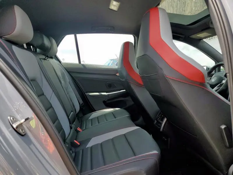 2024 VOLKSWAGEN GTI SE  