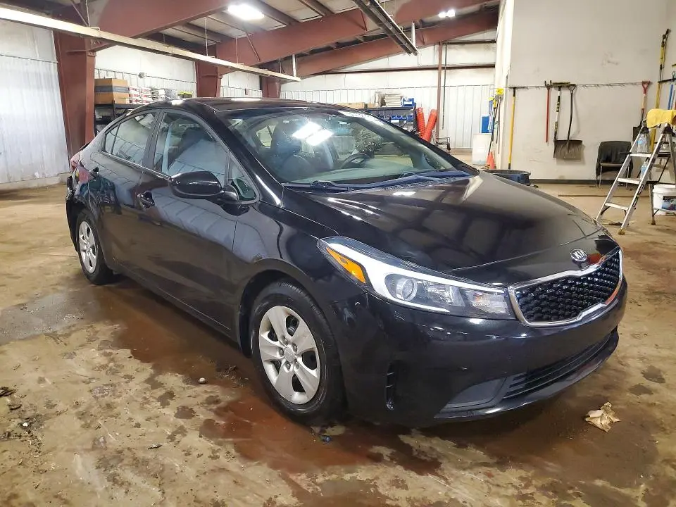 2018 KIA FORTE LX  