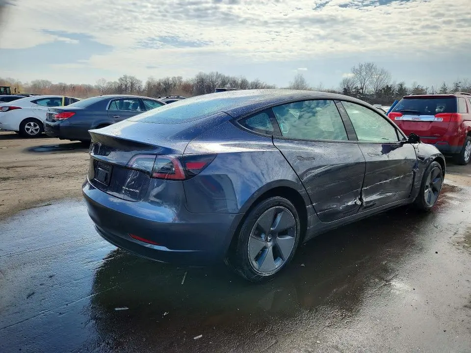 2021 TESLA MODEL 3   
