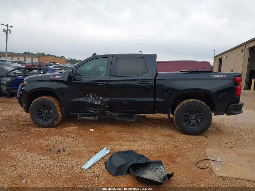 2021 CHEVROLET SILVERADO 1500 4WD  SHORT BED LT TRAIL BOSS