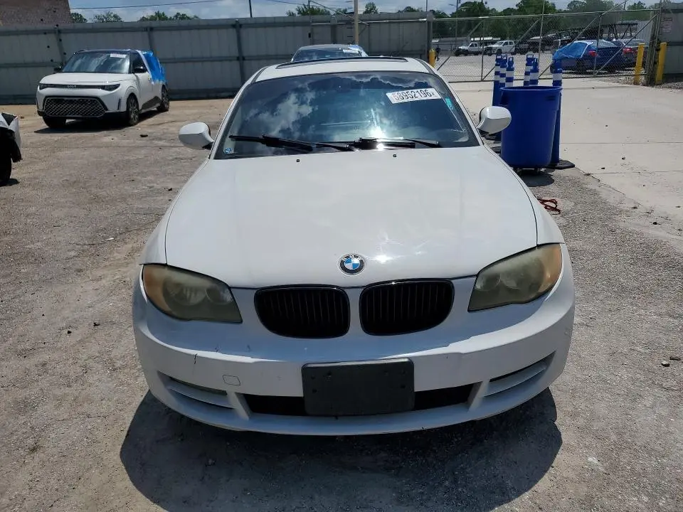 2011 BMW 128 I  
