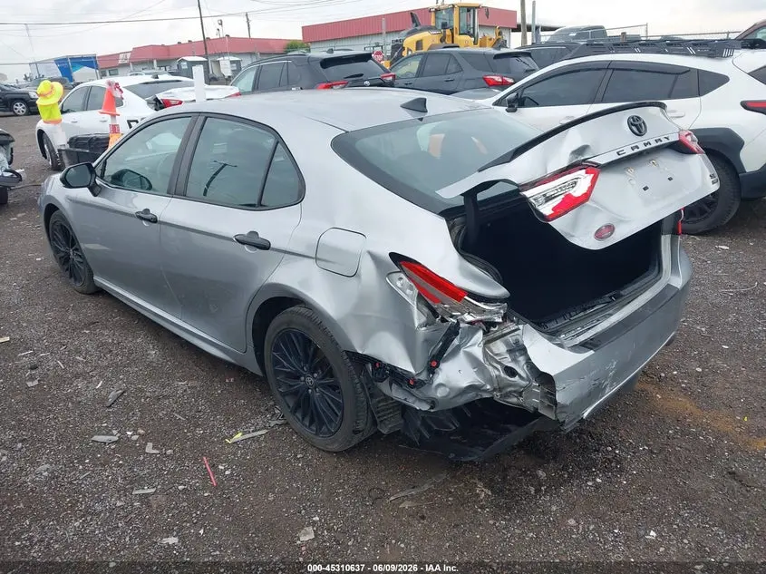 2020 TOYOTA CAMRY SE NIGHTSHADE EDITION AWD
