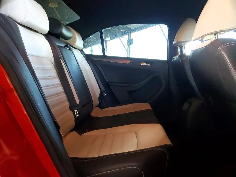 2016 VOLKSWAGEN JETTA SPORT  