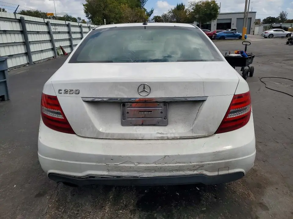 2013 MERCEDES-BENZ C 250  