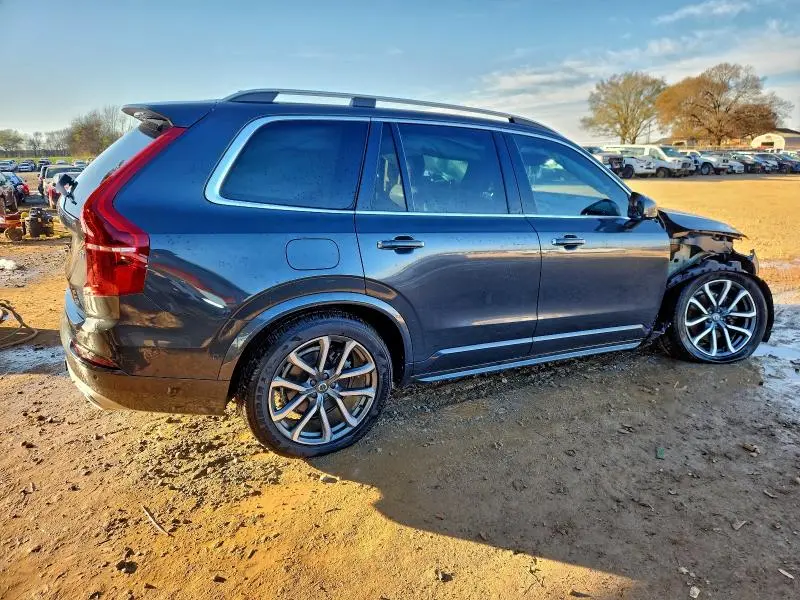 2017 VOLVO XC90 T6  