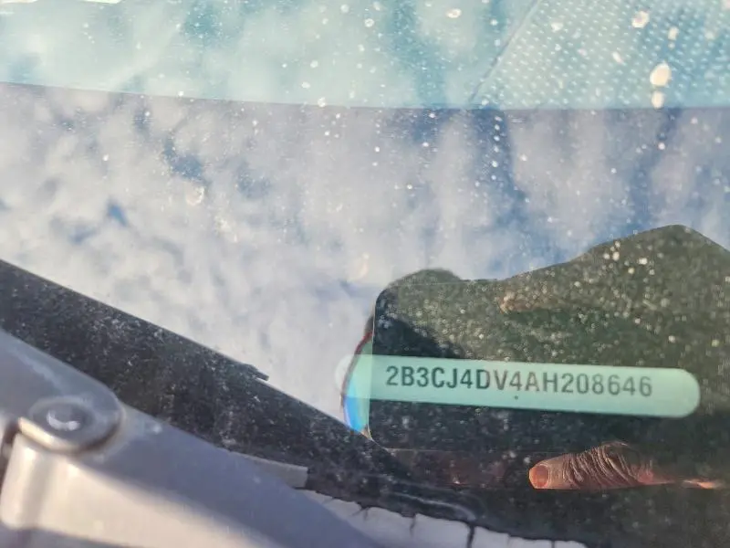 2010 DODGE CHALLENGER SE  