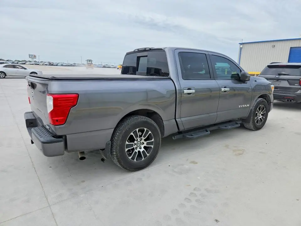2021 NISSAN TITAN SV  