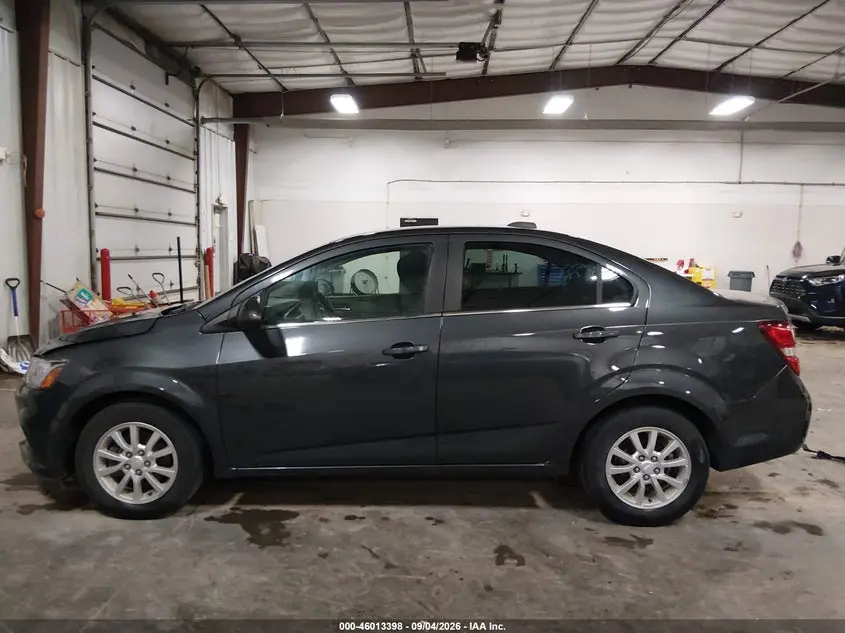 2020 CHEVROLET SONIC FWD  LT
