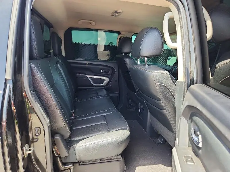 2017 NISSAN TITAN SL  