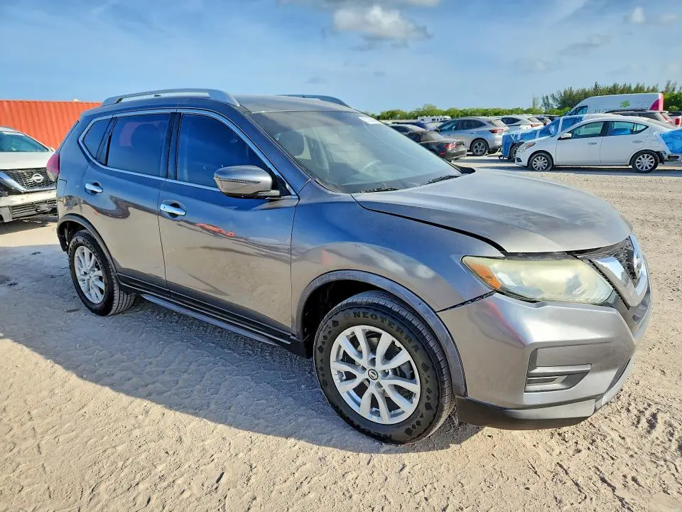 2017 NISSAN ROGUE SV  
