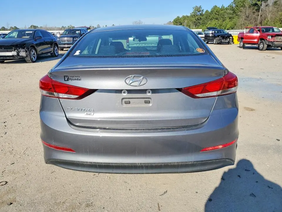 2018 HYUNDAI ELANTRA SE  