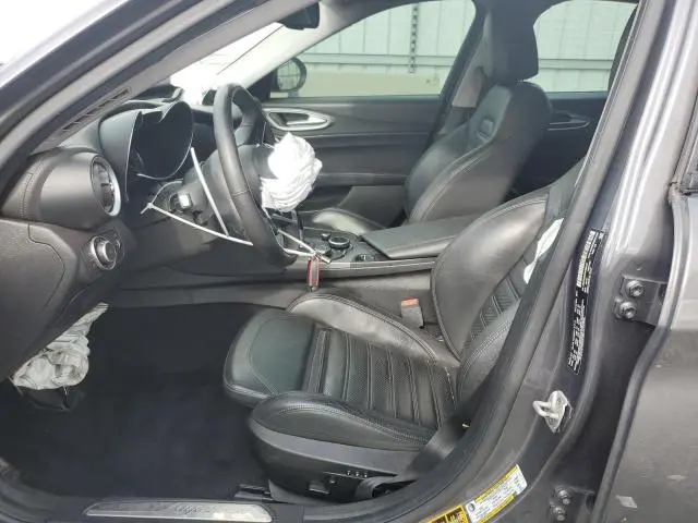 2017 ALFA ROMEO GIULIA TI Q4  