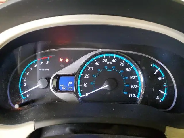 2012 TOYOTA SIENNA XLE  