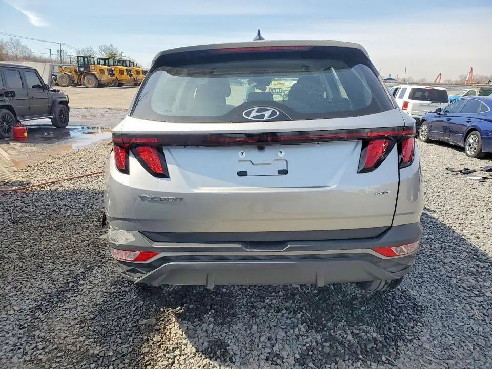 2024 HYUNDAI TUCSON SE  