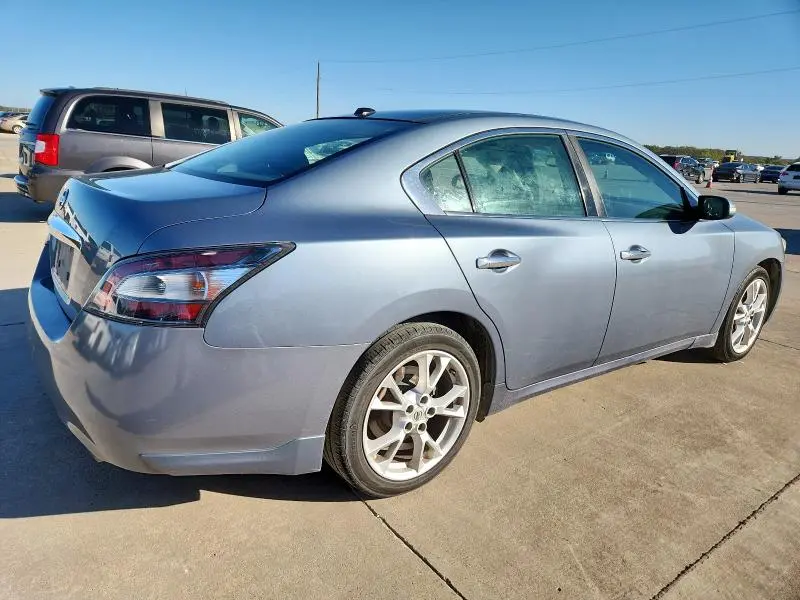 2012 NISSAN MAXIMA S  