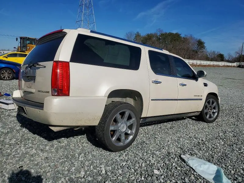 2011 CADILLAC ESCALADE ESV PREMIUM  