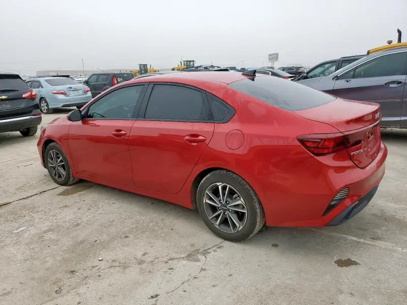2023 KIA FORTE LX  