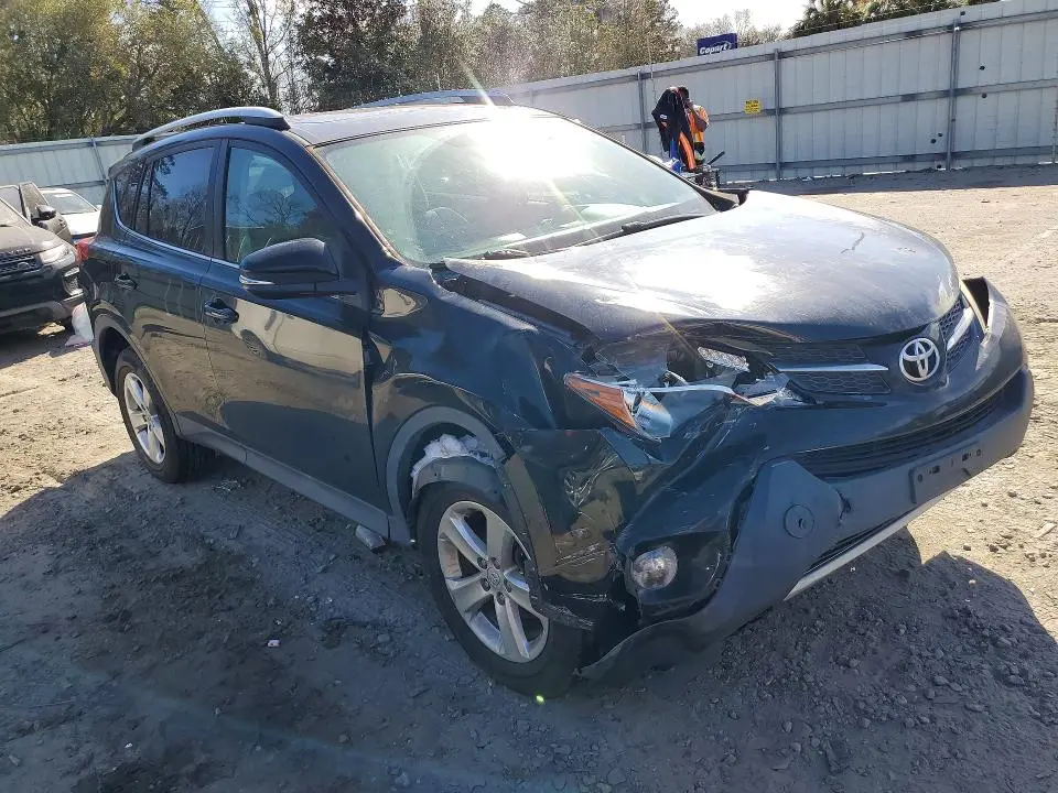 2013 TOYOTA RAV4 XLE  