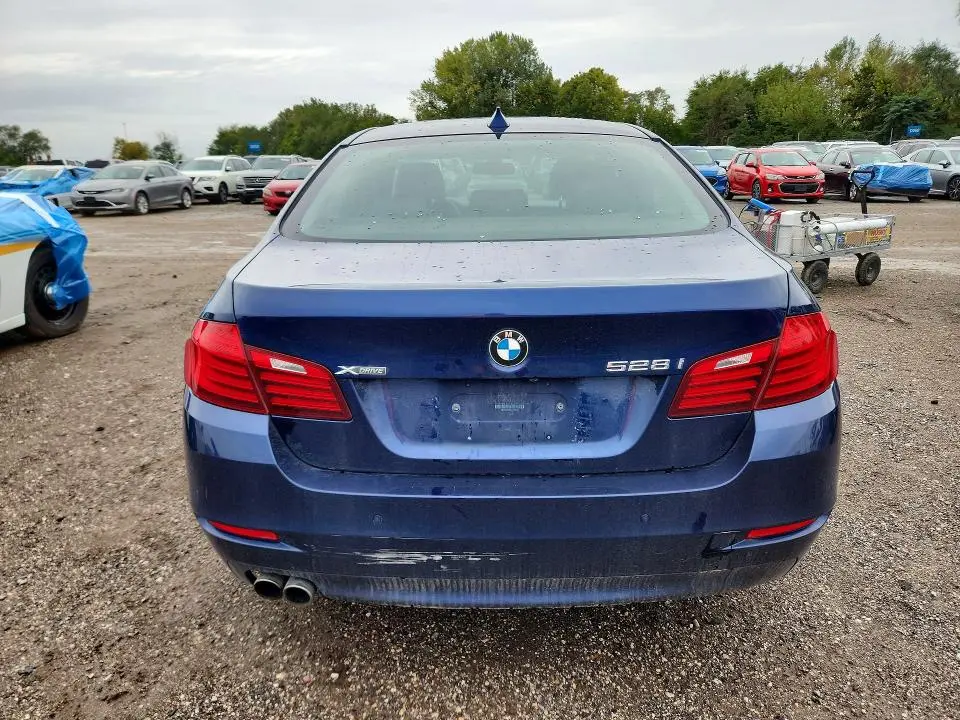 2016 BMW 528 XI  