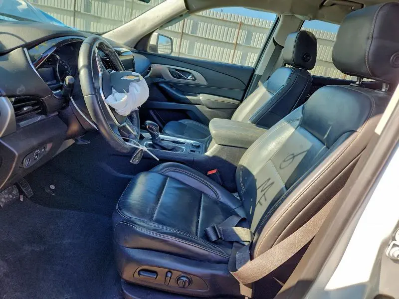 2021 CHEVROLET TRAVERSE LT  