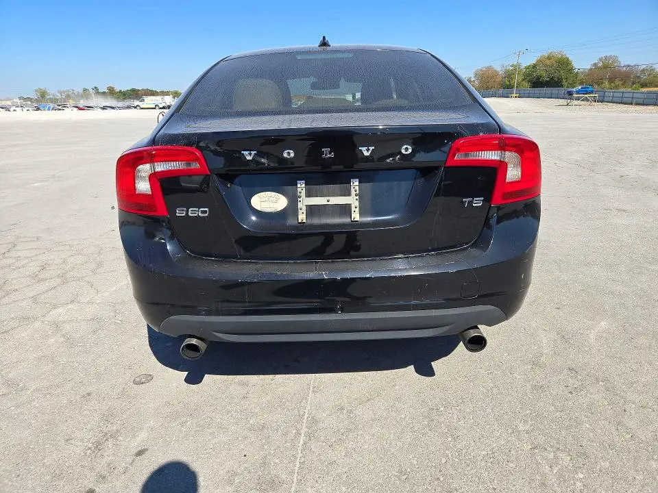 2012 VOLVO S60 T5  