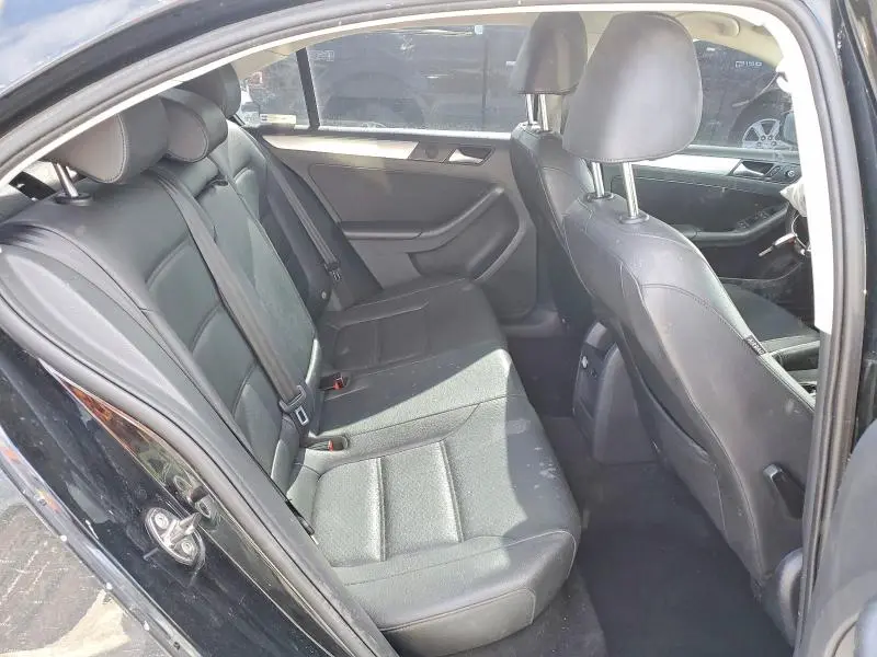 2013 VOLKSWAGEN JETTA   