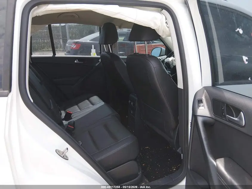 2016 VOLKSWAGEN TIGUAN S