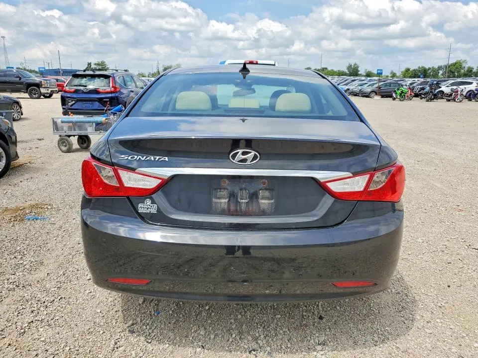 2013 HYUNDAI SONATA GLS  