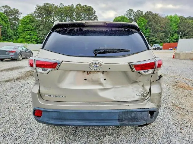 2015 TOYOTA HIGHLANDER XLE  
