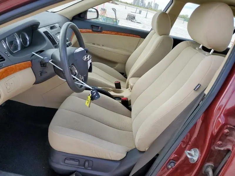 2010 HYUNDAI SONATA GLS  