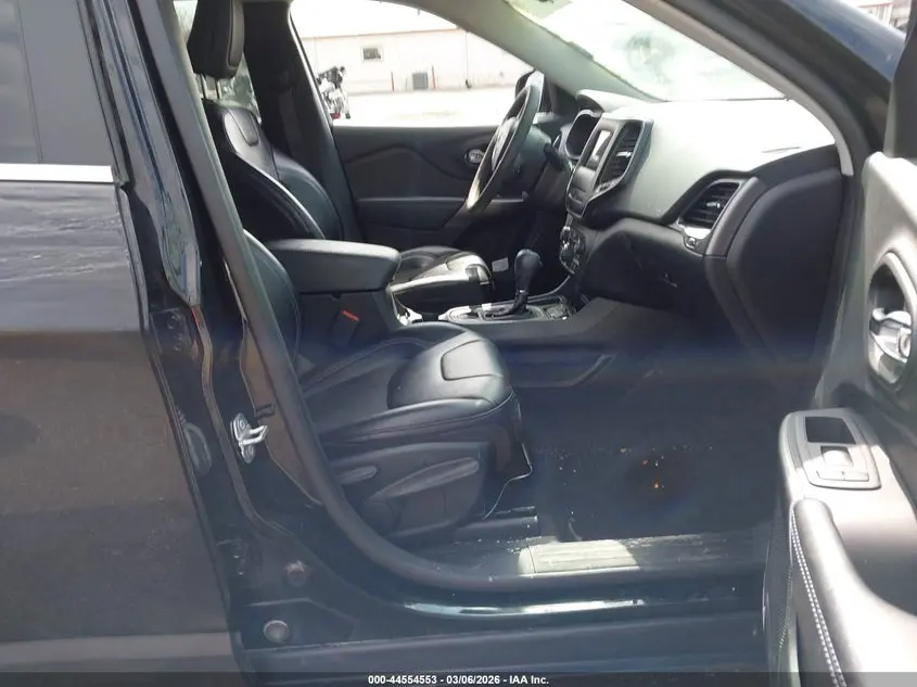 2020 JEEP CHEROKEE LATITUDE PLUS FWD