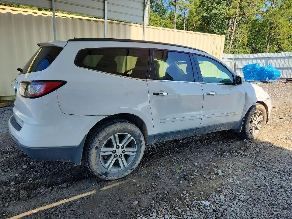 2017 CHEVROLET TRAVERSE LT  