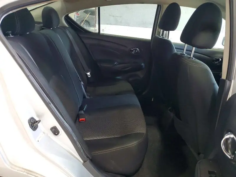 2019 NISSAN VERSA SV  