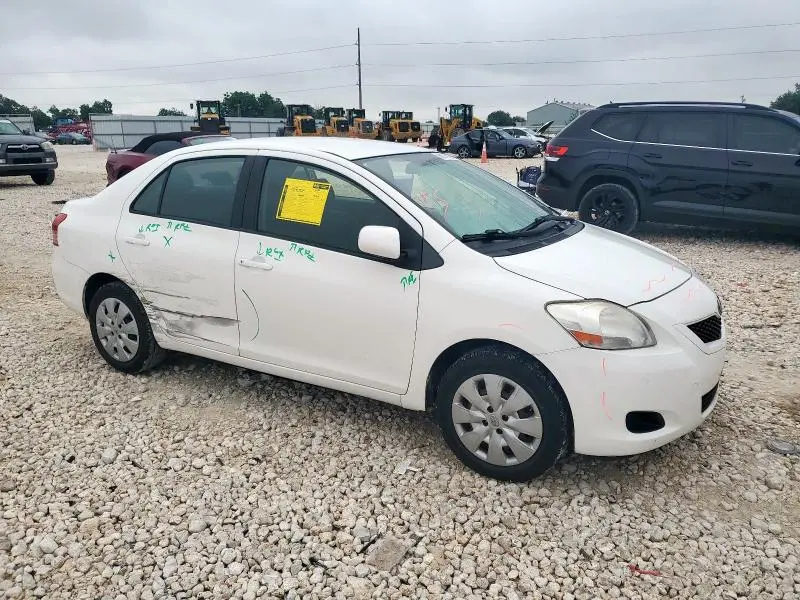 2012 TOYOTA YARIS 