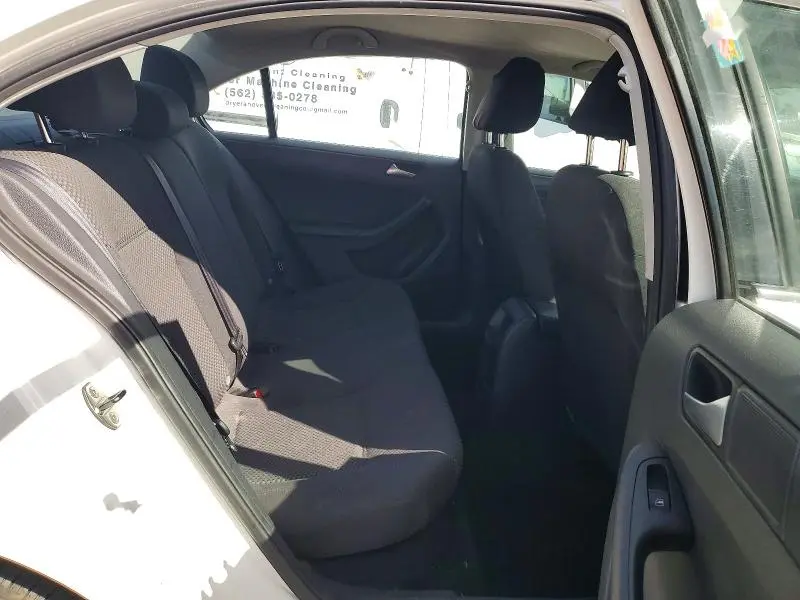 2013 VOLKSWAGEN JETTA BASE  