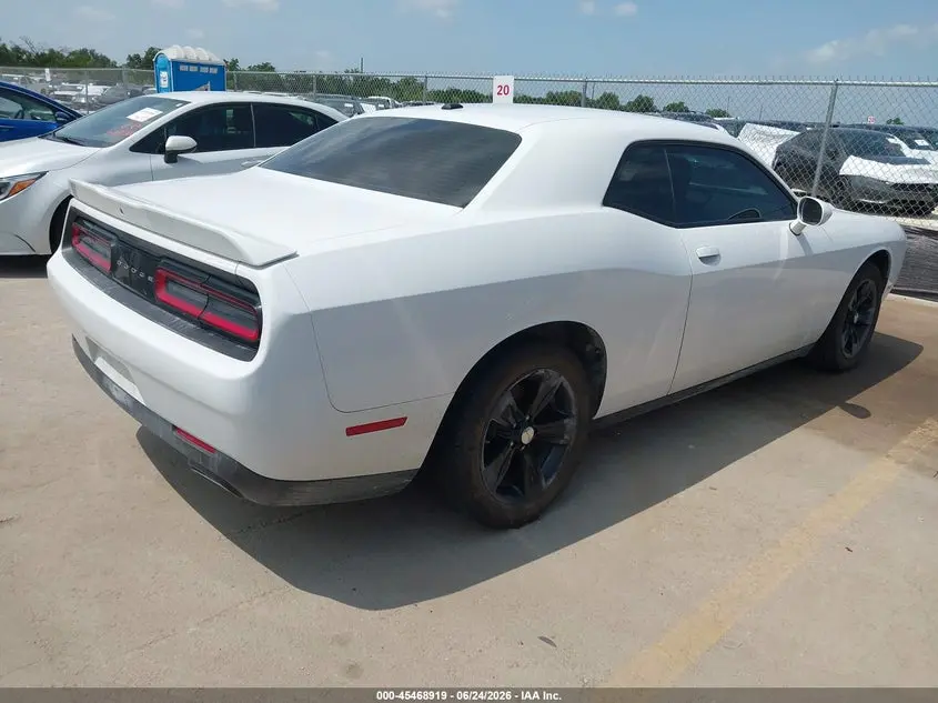 2020 DODGE CHALLENGER SXT