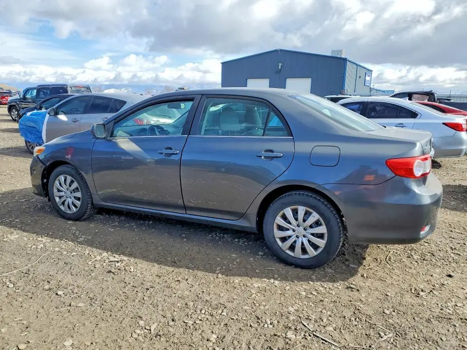 2013 TOYOTA COROLLA LE  