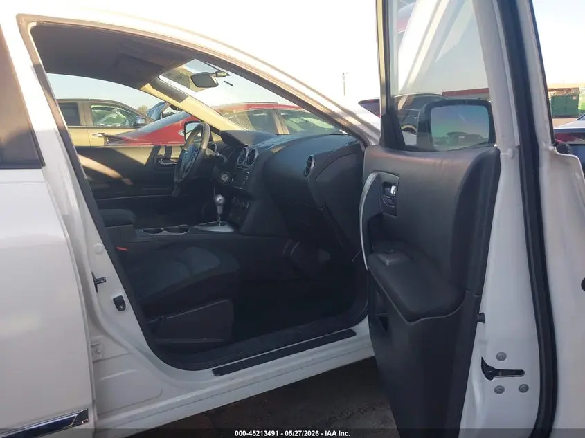 2012 NISSAN ROGUE S