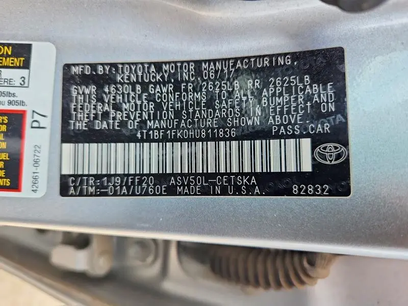 2017 TOYOTA CAMRY SE  