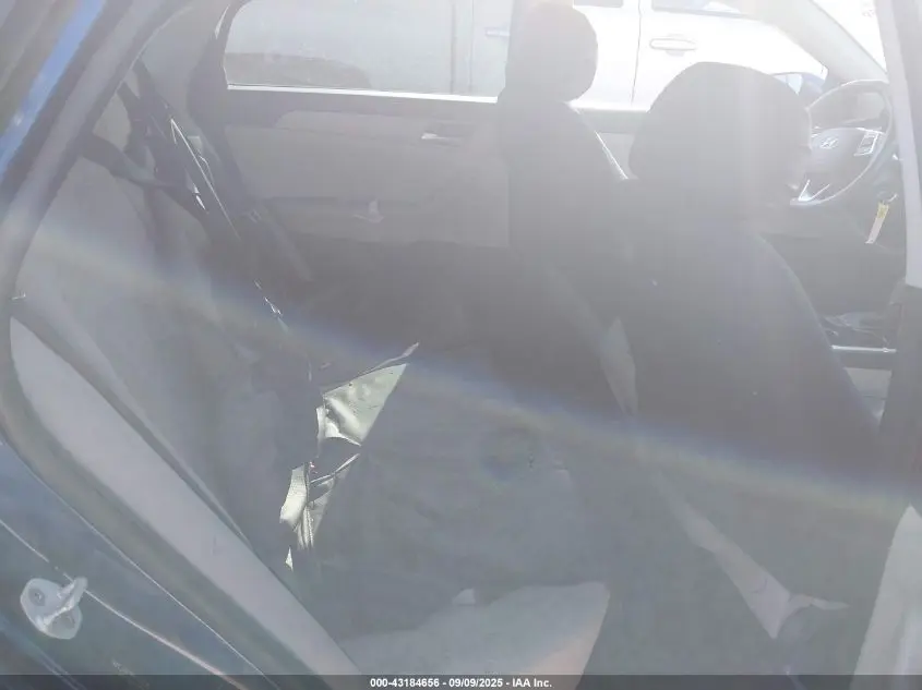 2019 HYUNDAI SONATA SE