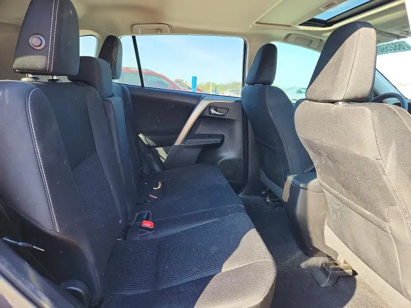 2014 TOYOTA RAV4 XLE  