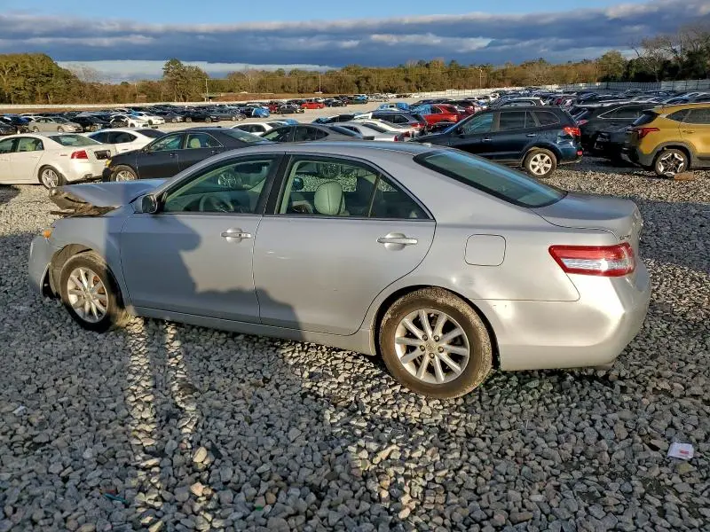 2010 TOYOTA CAMRY SE  