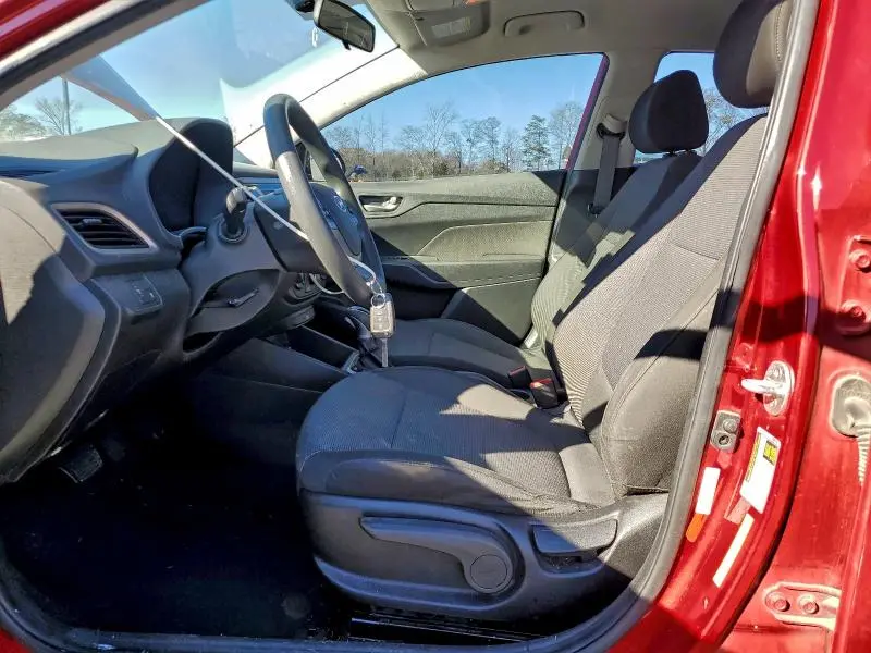 2019 HYUNDAI ACCENT SE  